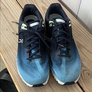 On Running Men's Shoes - Navy and Light Blue